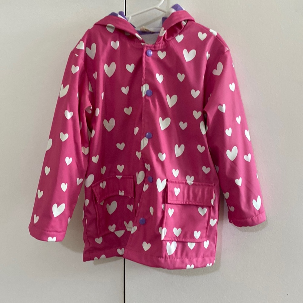 Hatley Colour Changing Sweethearts raincoat size 6
